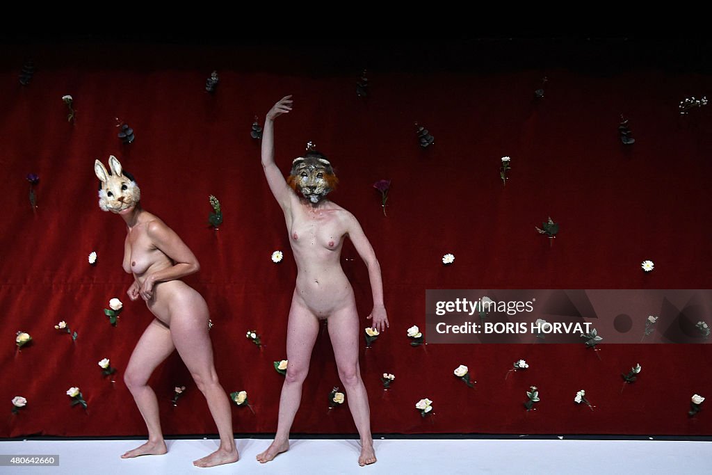 FRANCE-CULTURE-FESTIVAL-THEATRE-AVIGNON
