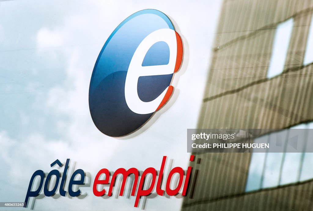 FRANCE-ECONOMY-POLE-EMPLOI