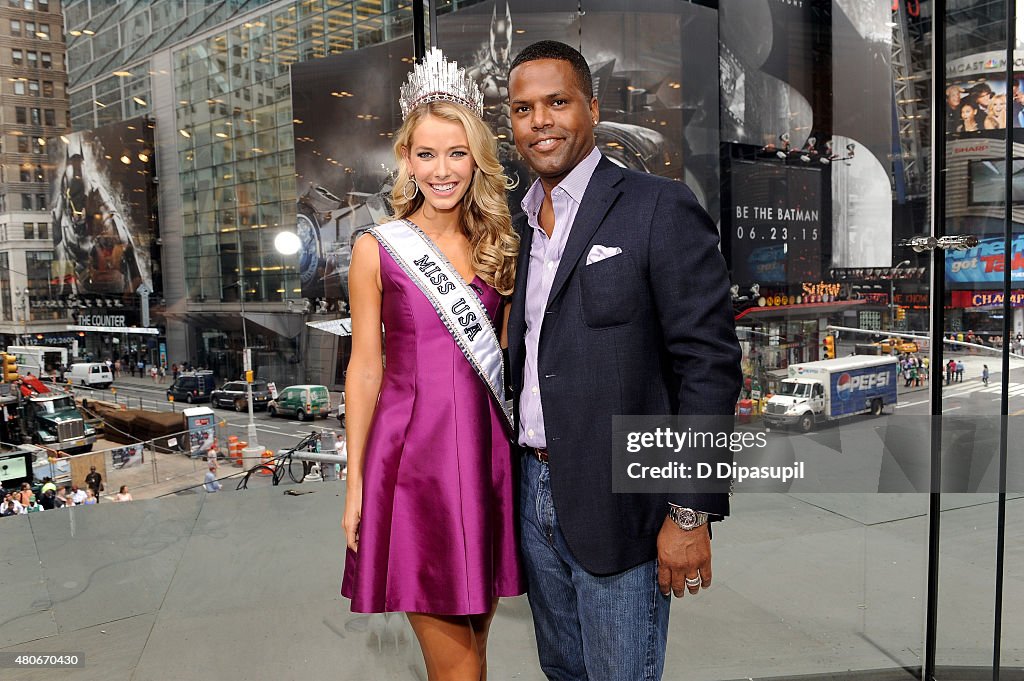Miss USA Visits "Extra"