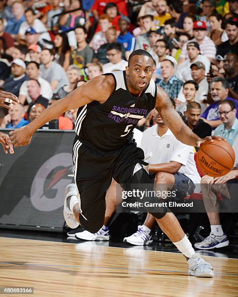 Juwan Staten of the Sacramento Kings handles the ball against the Denver Nuggets on July 12, 2015 at Cox Pavilion in Las Vegas, Nevada. NOTE TO USER:...