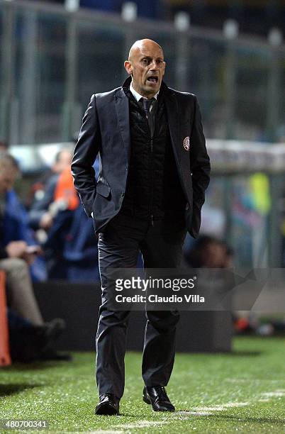 Head coach AS Livorno Calcio Domenico Di Carlo reacts during the Serie A match between Atalanta BC and AS Livorno Calcio at Stadio Atleti Azzurri...