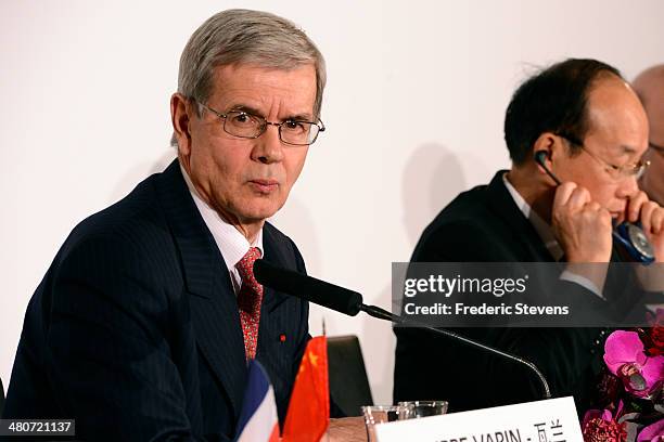 Philippe Varin, chairman of the PSA Peugeot Citroen, attends a news conference on March 26, 2014 in Paris, France. PSA Peugeot Citroen signed a deal...