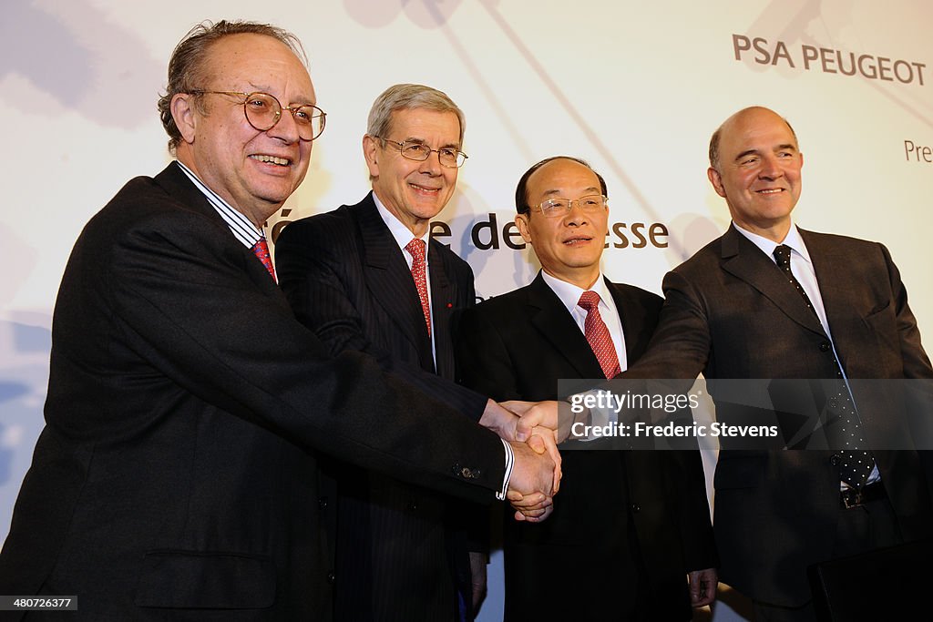 Signing Of A Deal Between PSA And Dongfeng During  The Visit Of Chinese President Xi Jinping In Paris