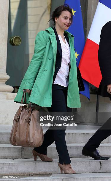 Cecile Duflot, french Minister for Country Planning and Housing attends the 'Conseil des Ministres', the weekly Cabinet meeting around the French...