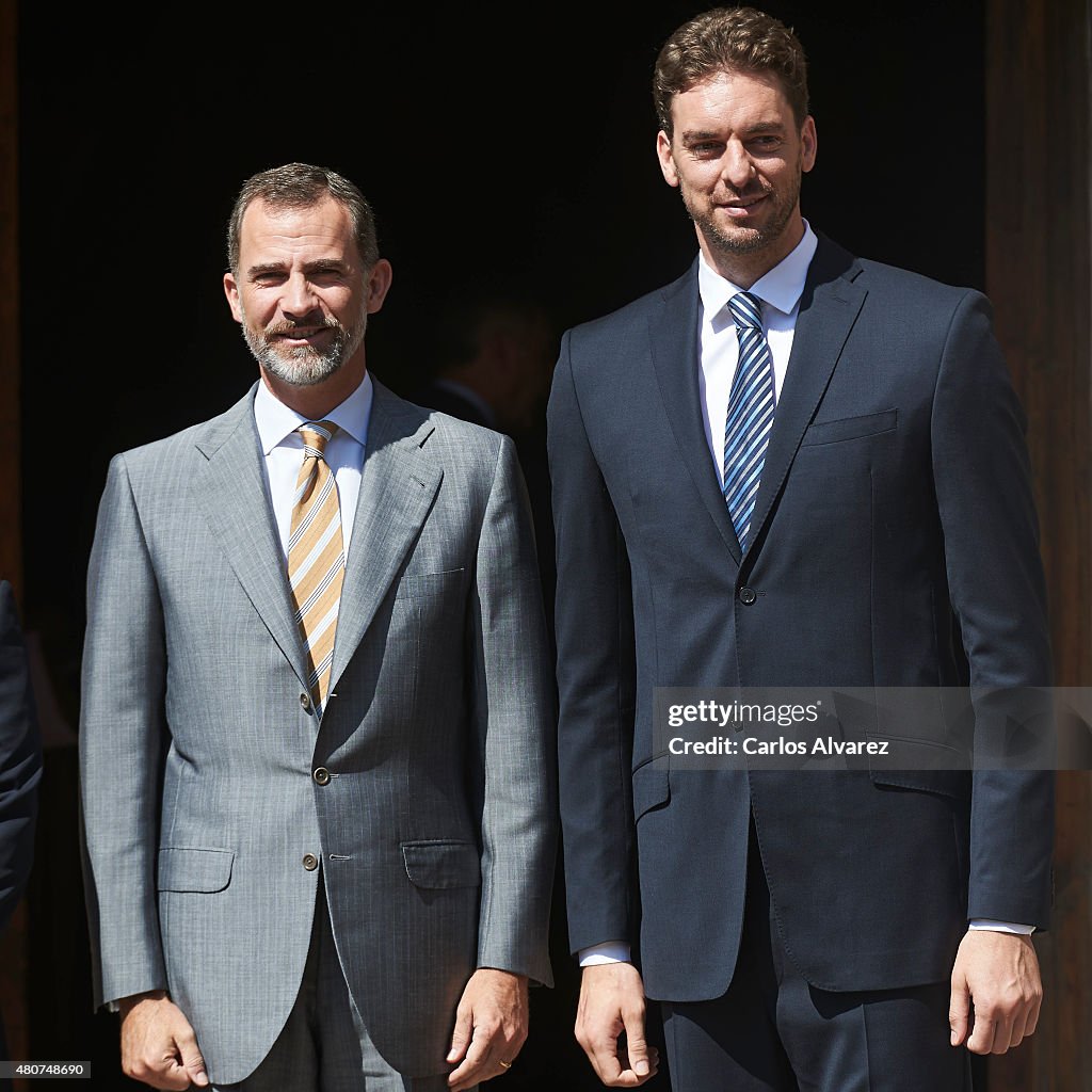 King Felipe VI of Spain Delivers 'Camino Real' Award to Pau Gasol
