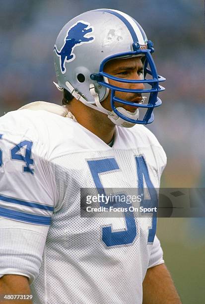 Chris Spielman of the Detroit Lions looks on against the Chicago Bears during an NFL football game December 10, 1989 at Soldier Field in Chicago,...