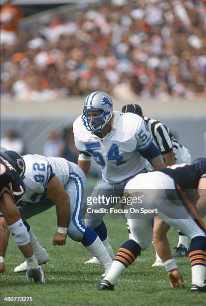 Chris Spielman of the Detroit Lions in action against the Chicago Bears during an NFL football game September 6, 1992 at Soldier Field in Chicago,...