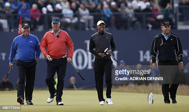 Winner of The Open in 1998, US golfer Mark O'Meara, winner of The Open in 1973, US golfer Tom Weiskopf, winner of The Open in 2000, 2005 and 2006, US...
