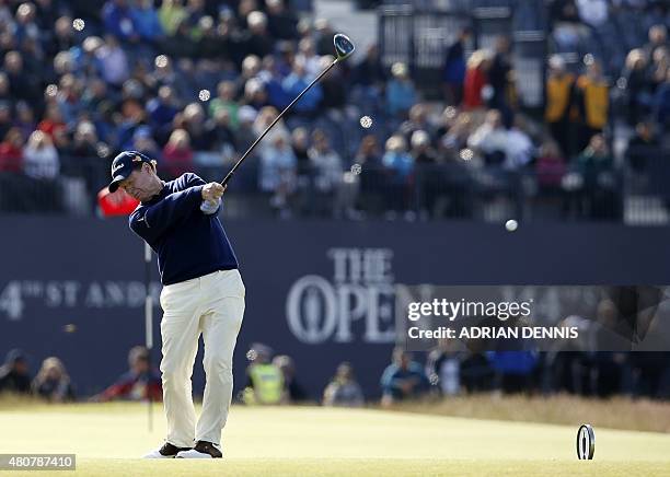 Winner of The Open in 1975 1980, 1982 ans 1983, US golfer Tom Watson plays from the 18th tee during the Champion Golfers' Challenge on The Old Course...