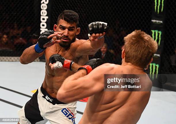 Andy Ufc 176 Andrew Craig Mma Photos & High Res Pictures - Getty Images