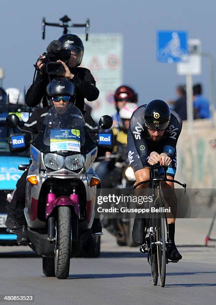 Bradley Wiggins of Team SKY in action during stage seven of the 2014 Tirreno Adriatico, a 9.1 km individual time trial stage on March 18, 2014 in San...