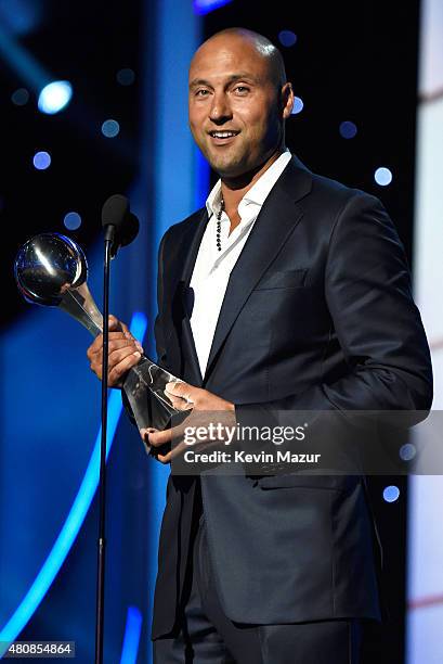 Derek Jeter accepts the ICON award at The 2015 ESPYS at Microsoft Theater on July 15, 2015 in Los Angeles, California.