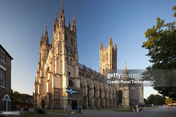 canterbury cathedral, kent, england - canterbury kent stock pictures, royalty-free photos & images