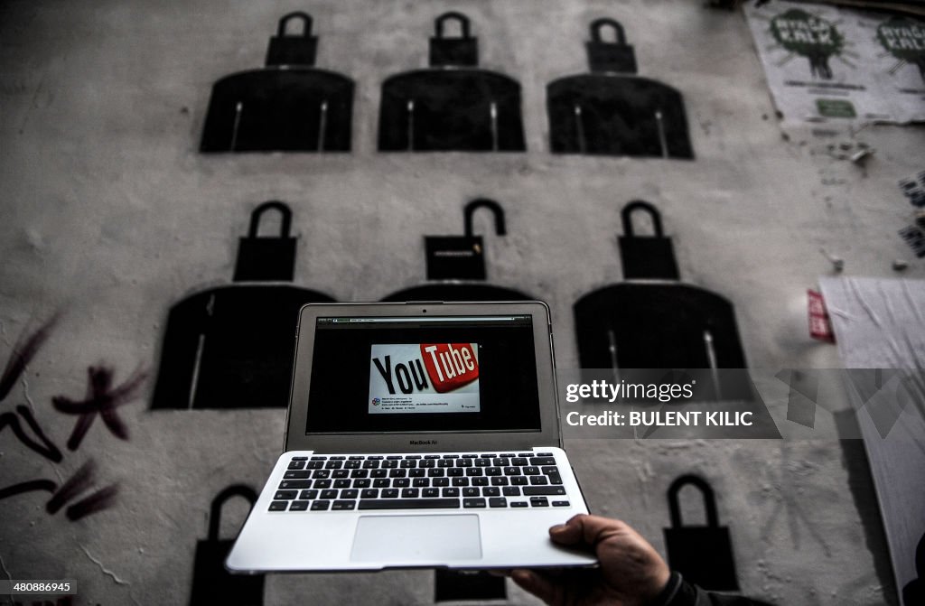TURKEY-POLITICS-CORRUPTION-INTERNET-YOUTUBE