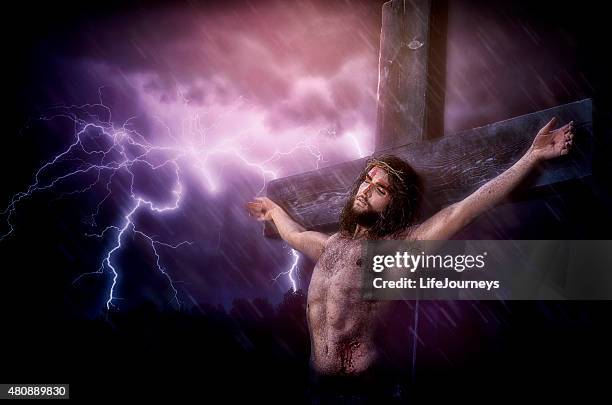 it is finished - christ's last words during his crucifixion‎ - white jesus stock pictures, royalty-free photos & images
