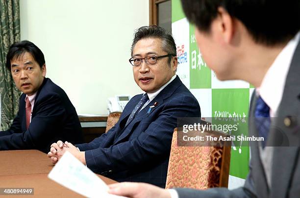 Your Party head Yoshimi Watanabe speaks at the general assembly of the party's lawmakers at the Diet building on March 27, 2014 in Tokyo, Japan. The...