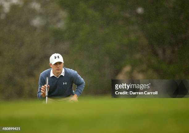 Jordan Spieth prepares to putt on the 11th during Round One of the Valero Texas Open at the AT&T Oaks Course on March 27, 2014 in San Antonio, Texas.
