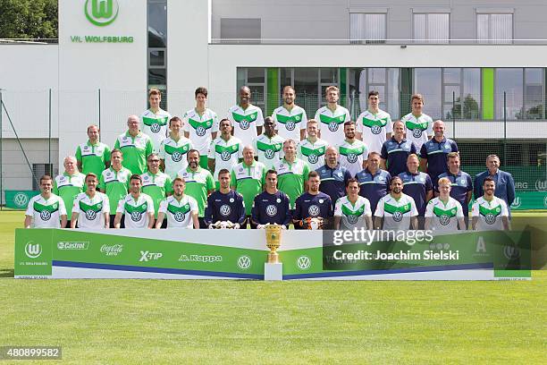 First row : Sebastian Jung, Max Kruse, Christian Traesch, Aaron Hunt, Koen Casteels, Diego Benaglio, Max Gruen, Marcel Schaefer, Ricardo Rodriguez,...