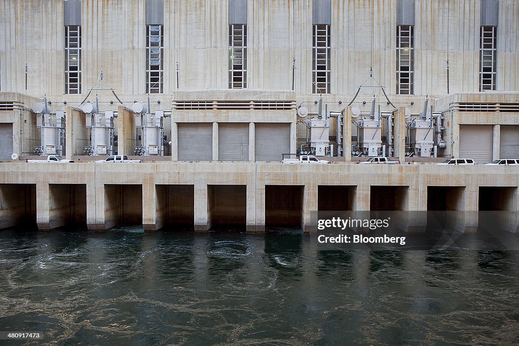 Operations At The Hoover Dam