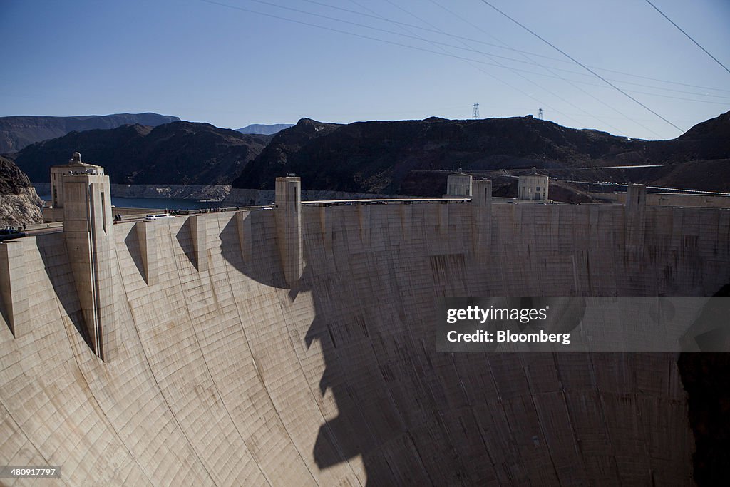 Operations At The Hoover Dam