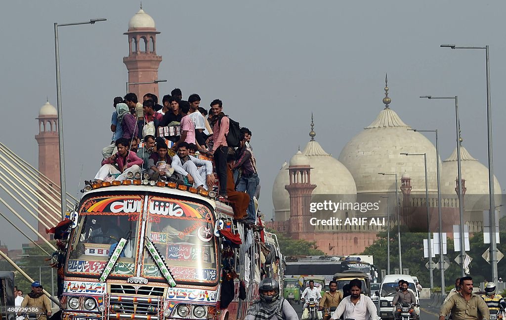 PAKISTAN-RELIGION-ISLAM-EID