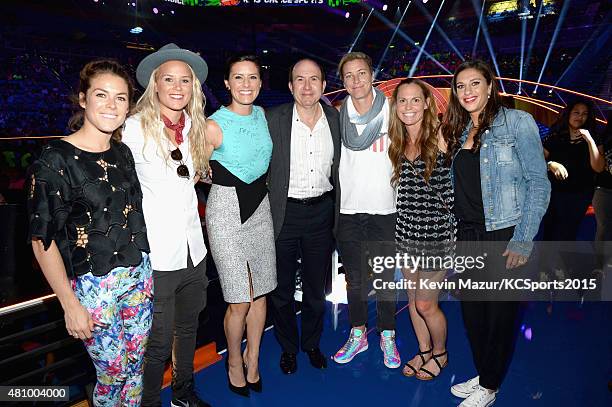 Soccer players Kelley O'Hara, Ashlyn Harris, Ali Krieger, President and CEO of Viacom Philippe Dauman, USWNT soccer players Abby Wambach, Christie...