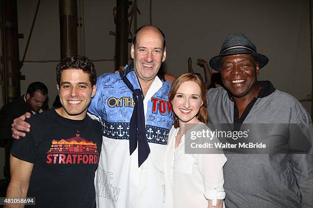 "Amazing Grace" Broadway Opening Night - Arrivals And Curtain Call, Nieuwsfoto's