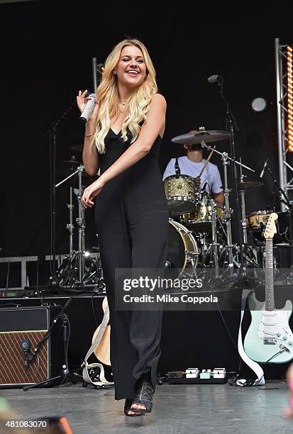 Singer Kelsea Ballerini performs during "FOX & Friends" All American Concert Series outside of FOX Studios on July 17, 2015 in New York City.