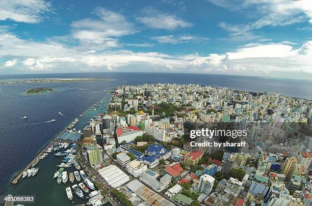 male' - the capital of maldives. - male maldives stock-fotos und bilder