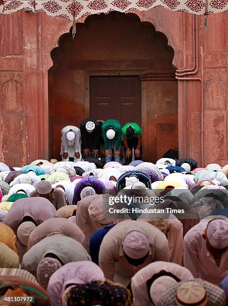 Muslims offer prayer on the occasion of Eid al-Fitr at Jama Masjid on July 17, 2015 in New Delhi, India. The Islamic Eid al-Fitr holiday celebrates...