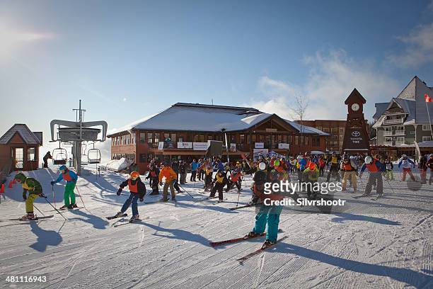 start of a ski race at schwietzer resort in idaho - sandpoint stock pictures, royalty-free photos & images