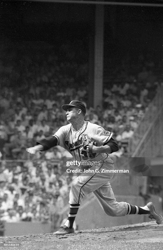 Philadelphia Phillies vs Milwaukee Braves