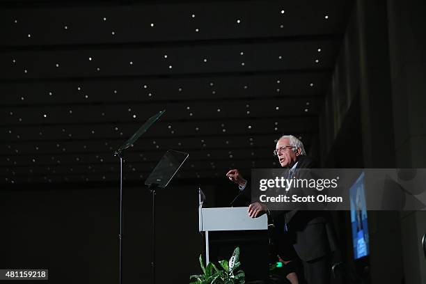 Democratic presidential candidate Senator Bernie Sanders speaks to guests at the Iowa Democratic Party's Hall of Fame Dinner on July 17, 2015 in...