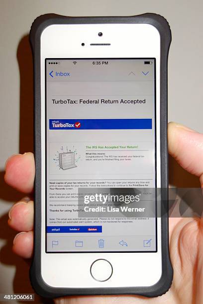 TurboTax US Federal Tax Return E-Filing Accepted