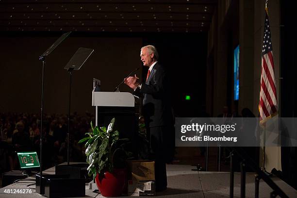 Lincoln Chafee, former governor of Rhode Island and 2016 Democratic presidential candidate, speaks during the Iowa Democratic Party Hall of Fame...