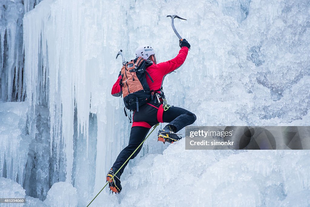 Arrampicata su ghiaccio