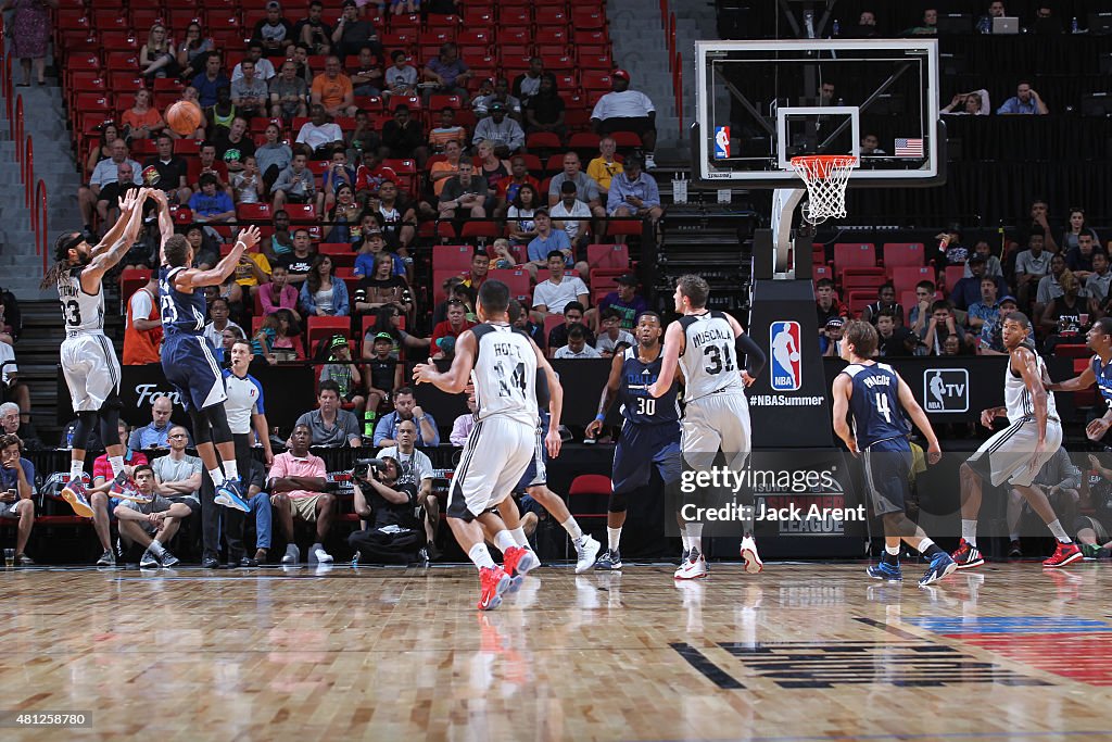 Dallas Mavericks v Atlanta Hawks