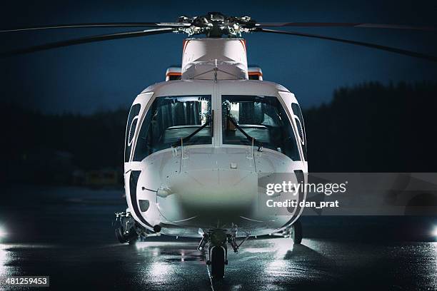 executive helicopter - helicopter-side-view stock pictures, royalty-free photos & images