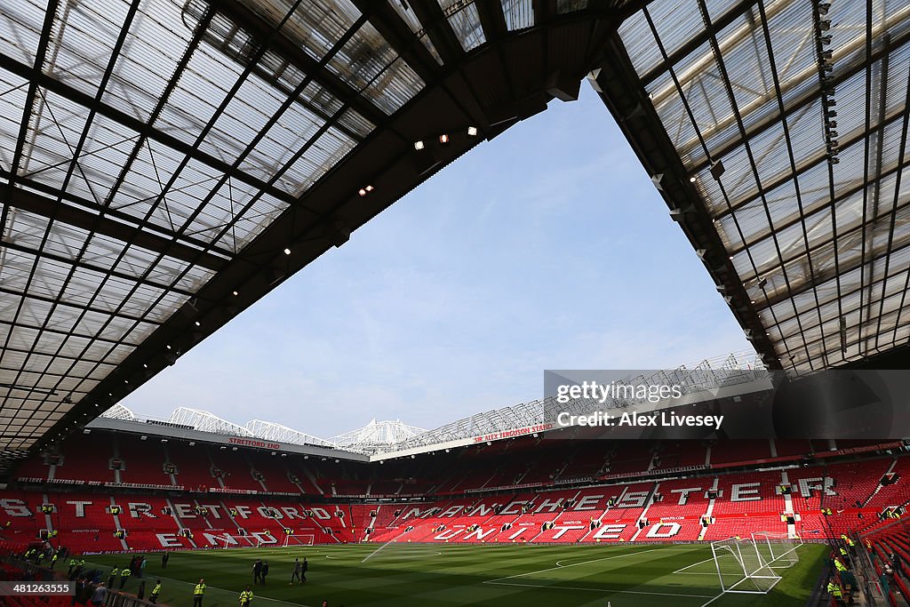 Manchester United v Aston Villa - Premier League