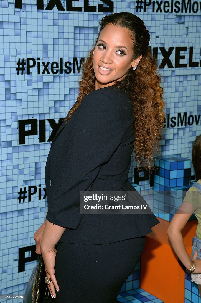 "Pixels" New York Premiere - Outside Arrivals