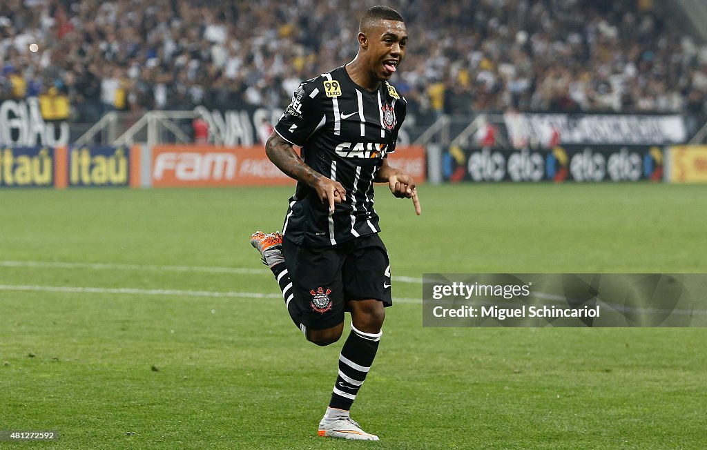 Corinthians v Atletico MG - Brasileirao Series A 2015