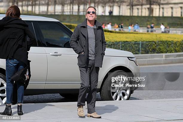 Kiefer Sutherland with his girlfriend and her daughter on vacation on March 29, 2014 in Paris, France.