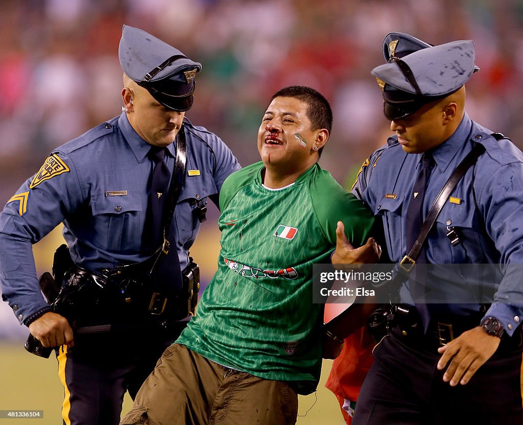 Mexico v Costa Rica: Quarterfinals - 2015 CONCACAF Gold Cup