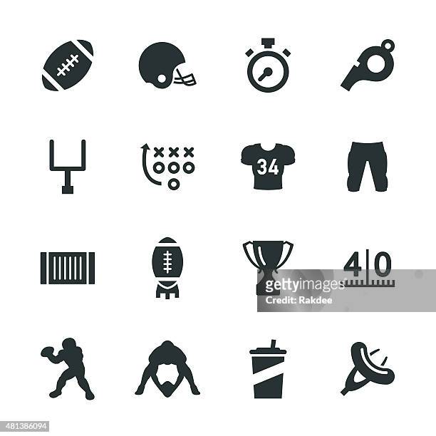 illustrazioni stock, clip art, cartoni animati e icone di tendenza di silhouette icone di football americano - quarterback