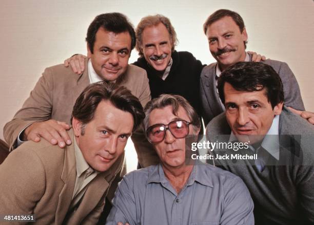 Film director Jason Miller with the cast of 'That Championship Season', Robert Mitchum, Martin Sheen, Bruce Dern, Stacy Keach and Paul Sorvino,...