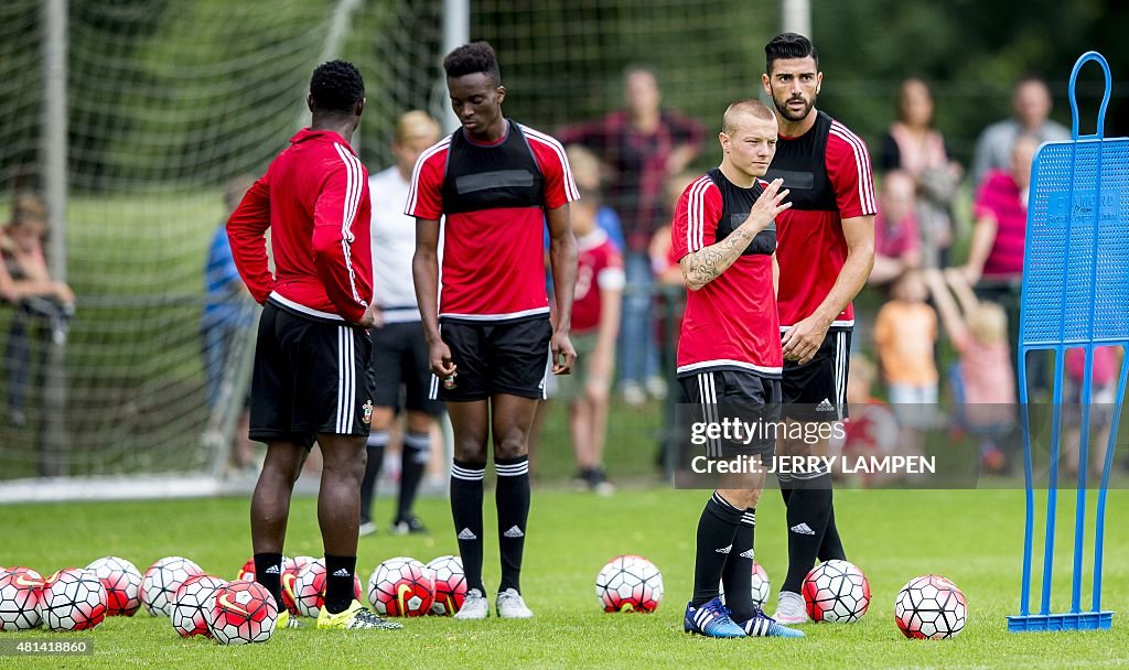 FBL-NED-ENG-SOUTHAMPTON-TRAINING