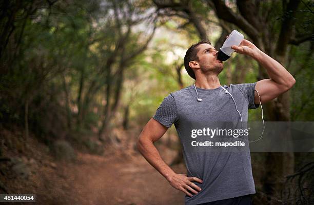 hydrating - running refreshment stock pictures, royalty-free photos & images