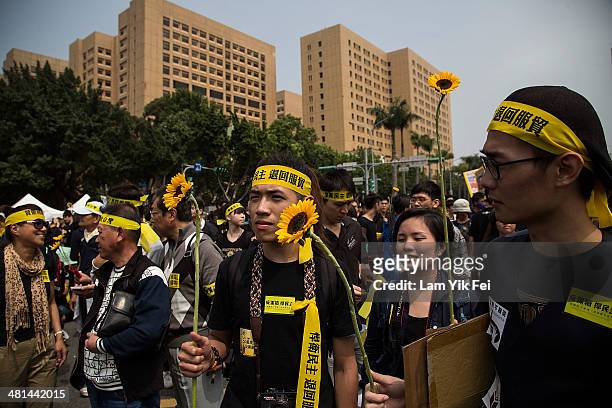 Ten of thousand protesters attend the rally called by the student groups occupying the Legislature Yuan on March 30, 2014 in Taipei, Taiwan....
