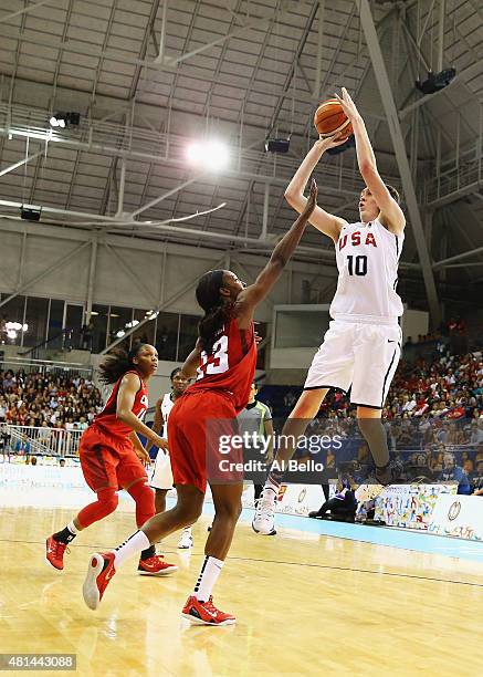 Breanna Stewart of the USA shoots against Tamara Tatham of Canada during the Women's Baskeball Finals at the Pan Am Games on July 20, 2015 in...