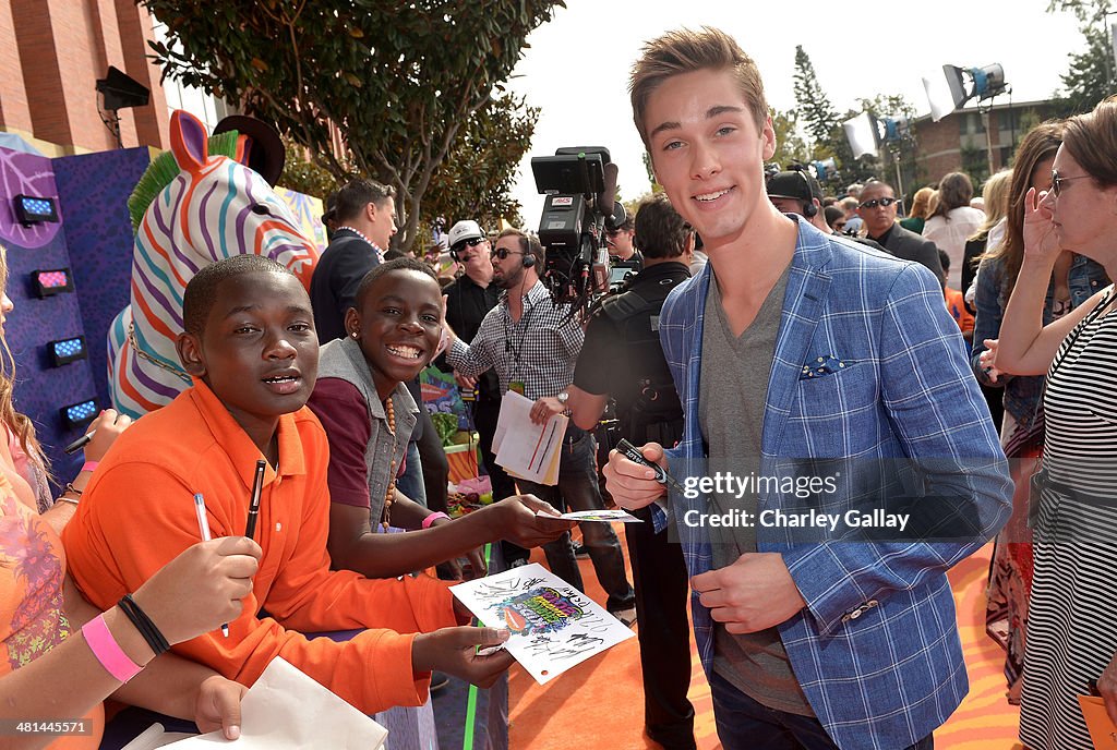 Nickelodeon's 27th Annual Kids' Choice Awards - Red Carpet